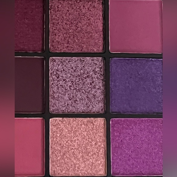 Huda Beauty Amethyst Obsessions Palette - Picture 5 of 5
